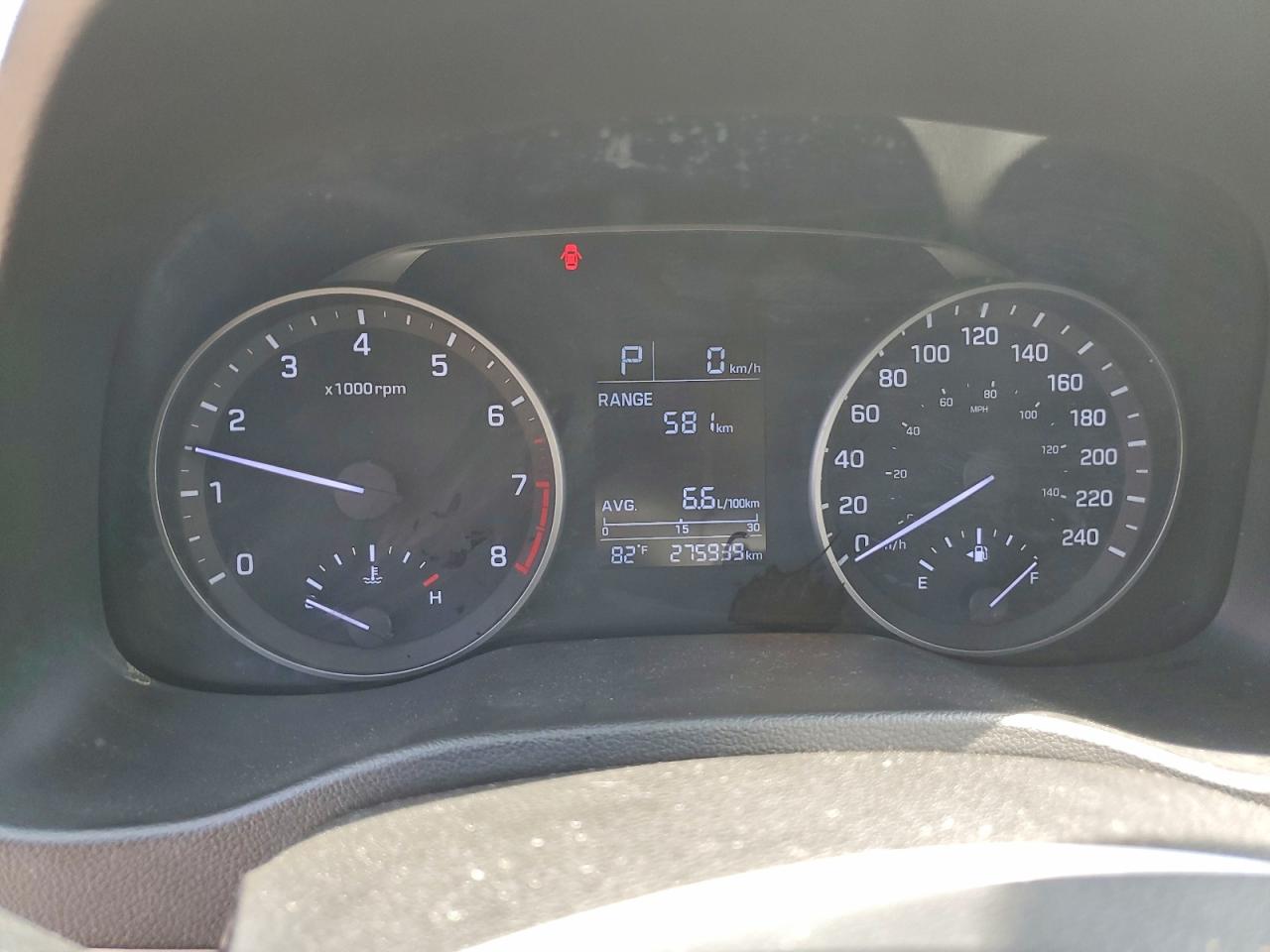 5NPD74LF9JH285368 · 2018 HYUNDAI ELANTRA · 9/12