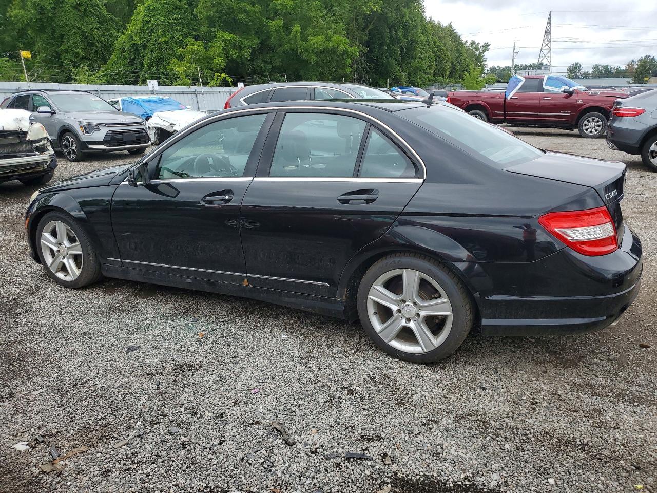 WDDGF8BB4AF463726 · 2010 MERCEDES-BENZ C · 2/12