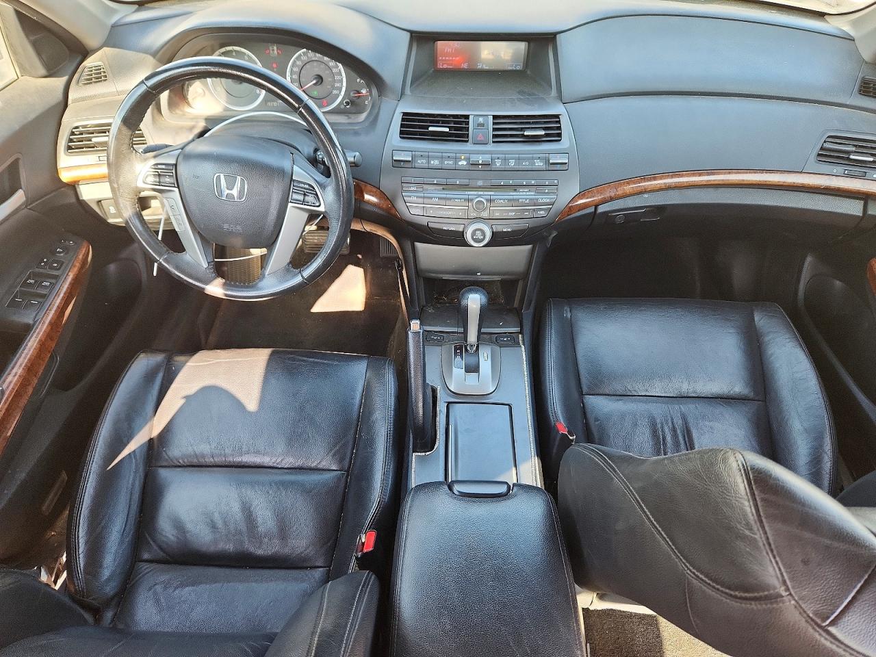 1HGCP2F83BA804342 · 2011 HONDA ACCORD · 8/12