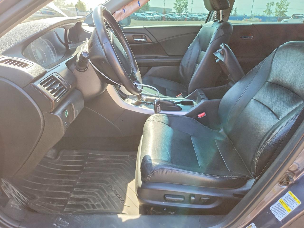 1HGCR2F82FA802792 · 2015 HONDA ACCORD · 7/12