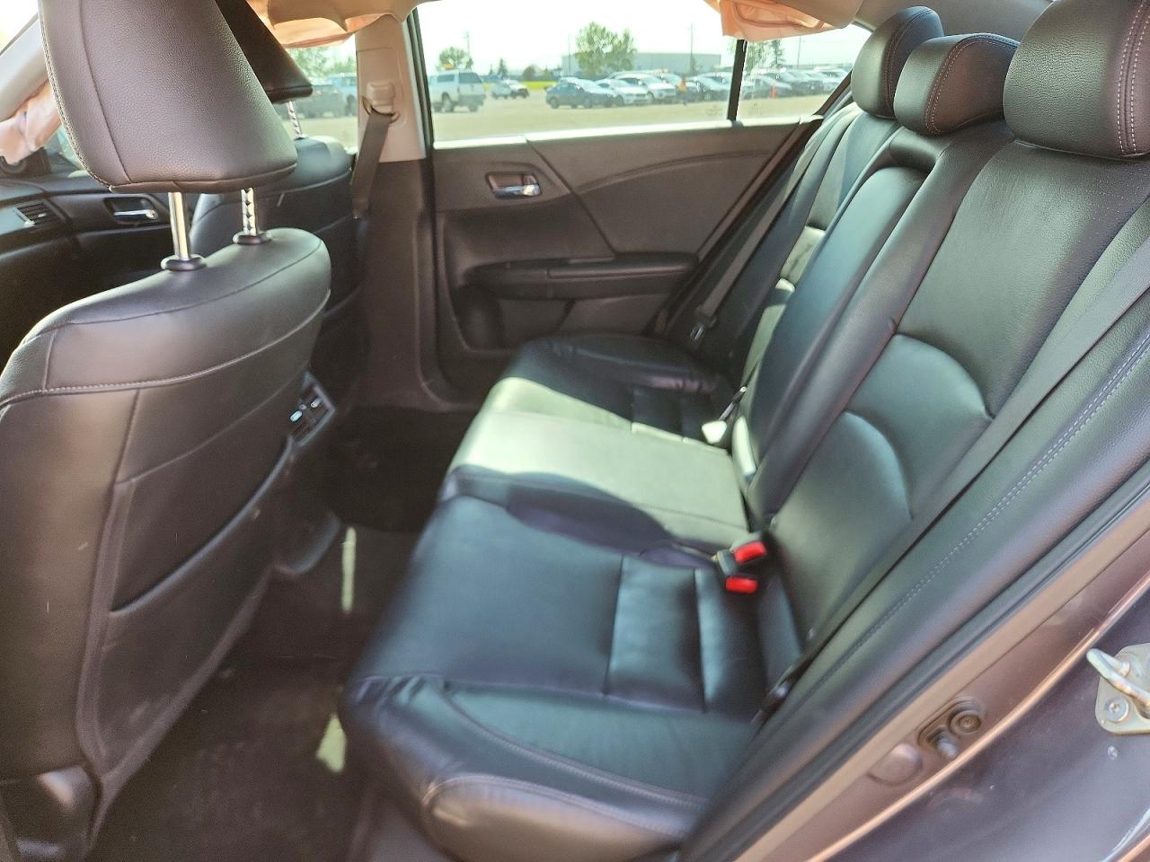 1HGCR2F82FA802792 · 2015 HONDA ACCORD · 10/12
