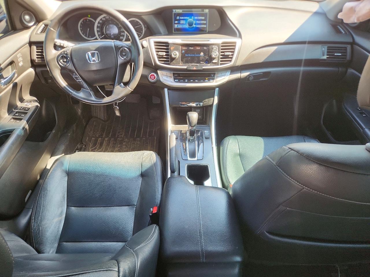 1HGCR2F82FA802792 · 2015 HONDA ACCORD · 8/12