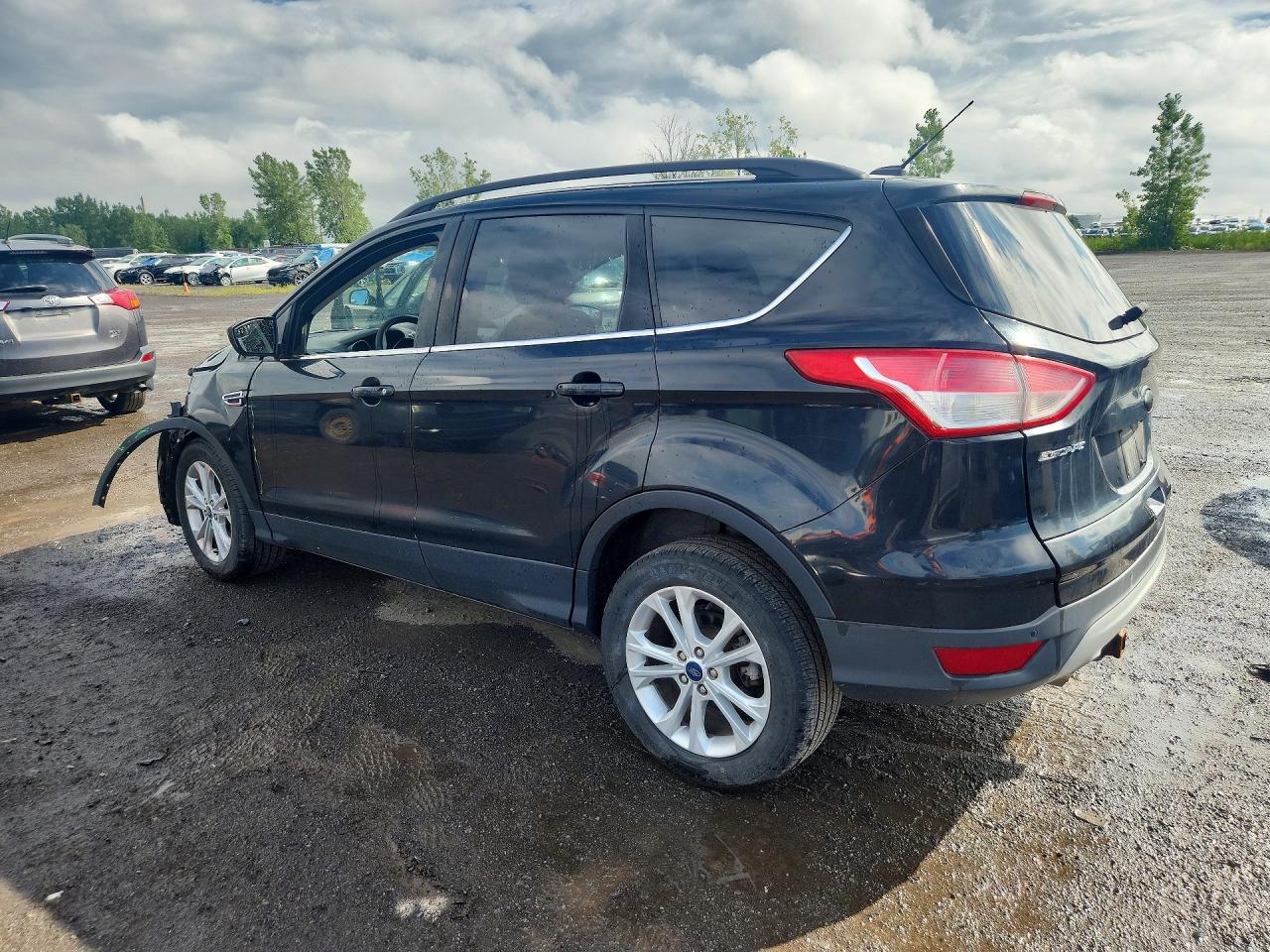 1FMCU9G91FUC46868 · 2015 FORD ESCAPE · 2/13