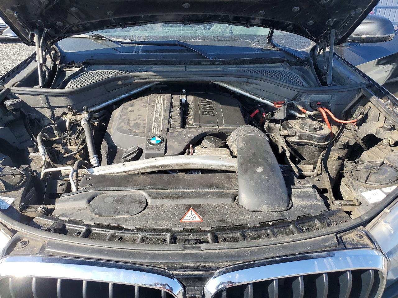 5UXKR0C57E0H27215 · 2014 BMW X5 · 12/13