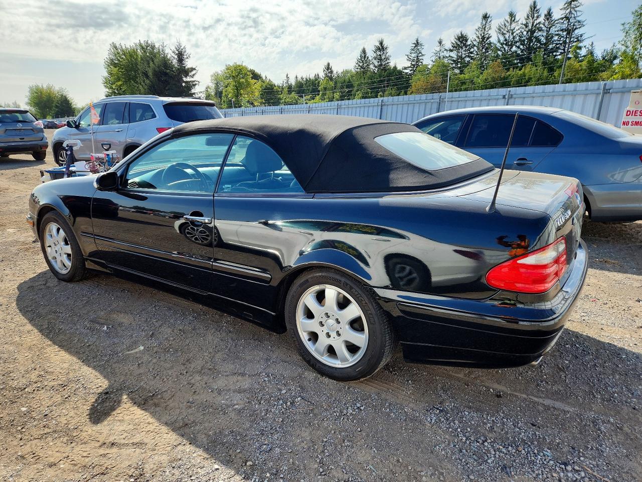 WDBLJ65G11F179293 · 2001 MERCEDES-BENZ CLK · 2/12