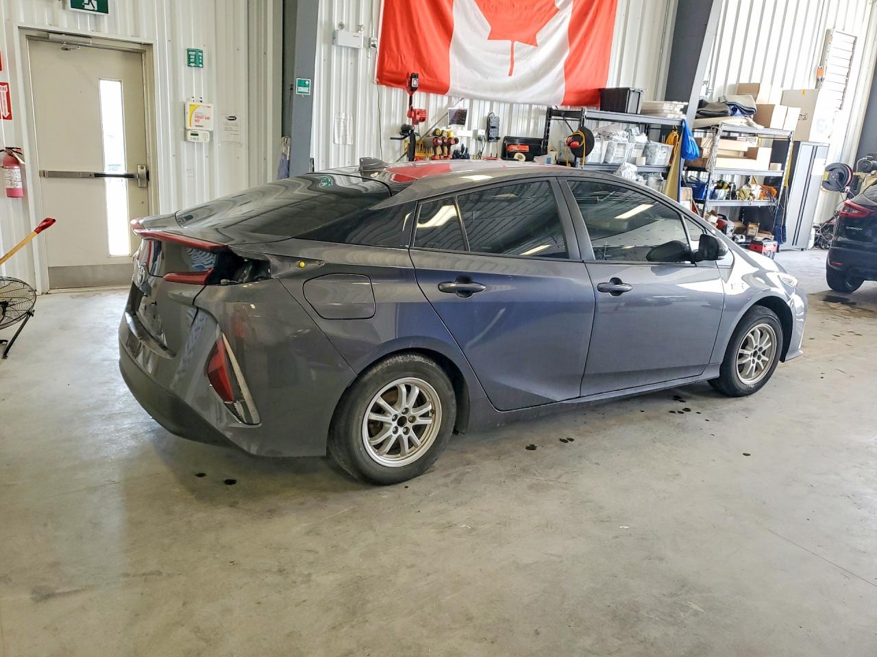 JTDKAMFP7M3163718 · 2021 TOYOTA PRIUS PRIME · 3/13