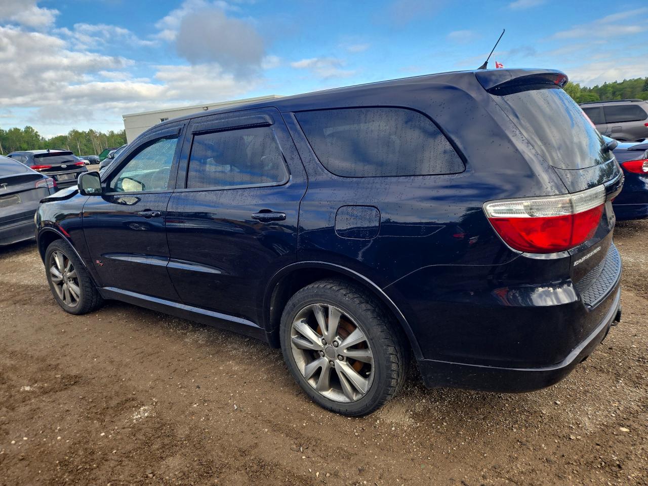 1D4SE6GT4BC699439 · 2011 DODGE DURANGO · 2/13