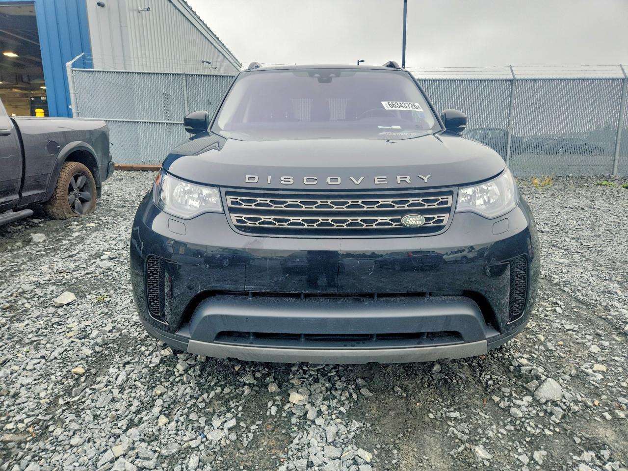 SALRG2RK9JA052363 · 2018 LAND ROVER DISCOVERY · 5/13