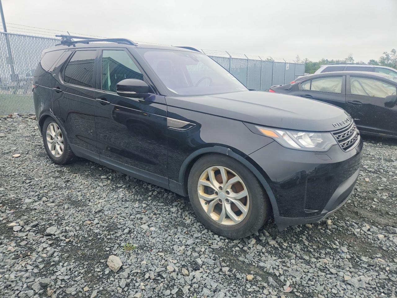 SALRG2RK9JA052363 · 2018 LAND ROVER DISCOVERY · 4/13