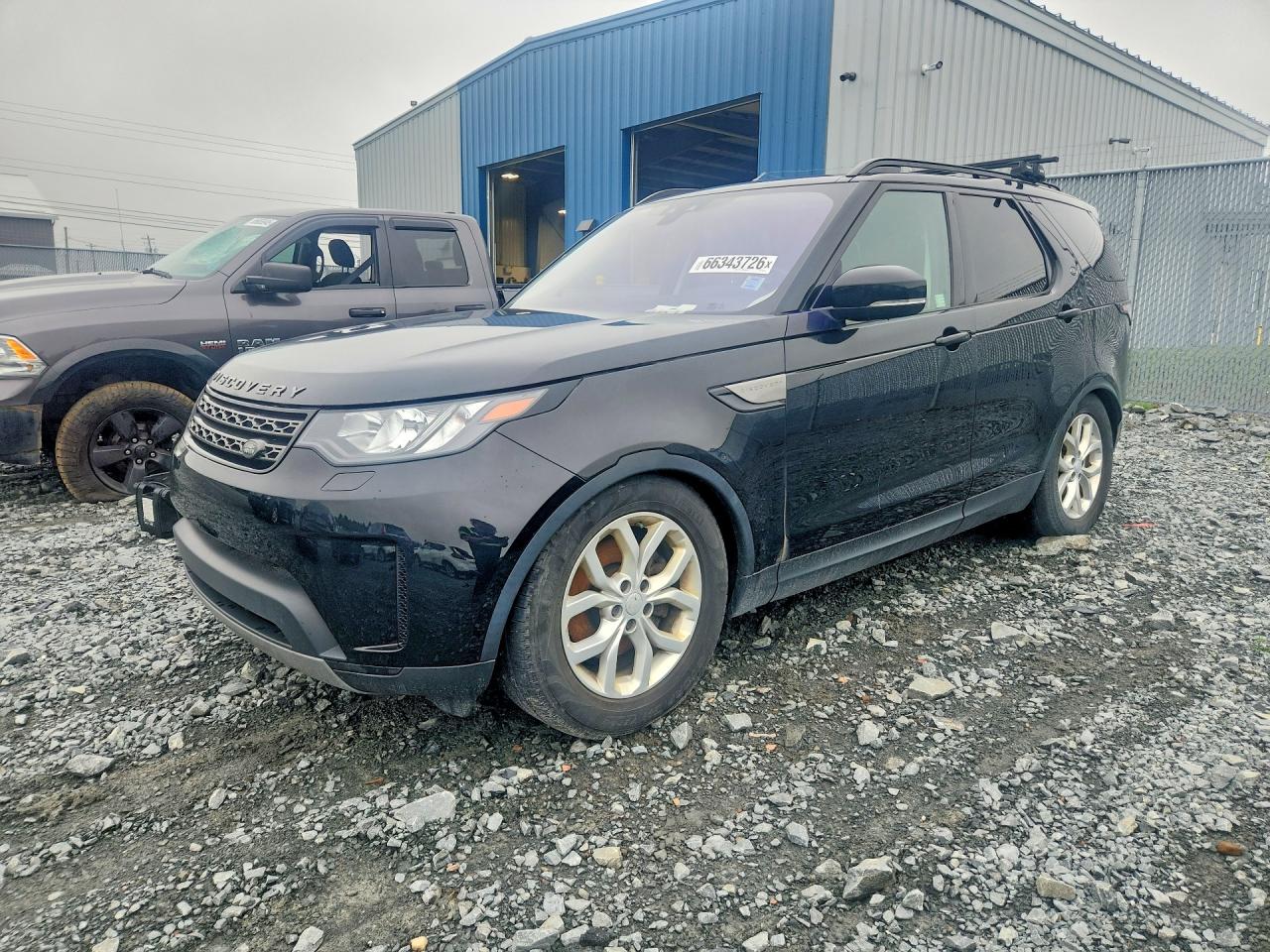 SALRG2RK9JA052363 · 2018 LAND ROVER DISCOVERY