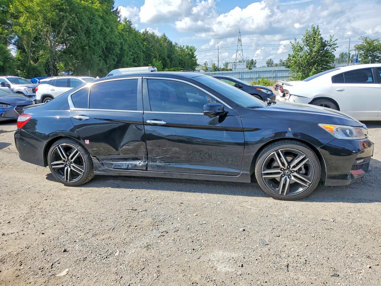 1HGCR2F59HA802782 · 2017 HONDA ACCORD · 4/12