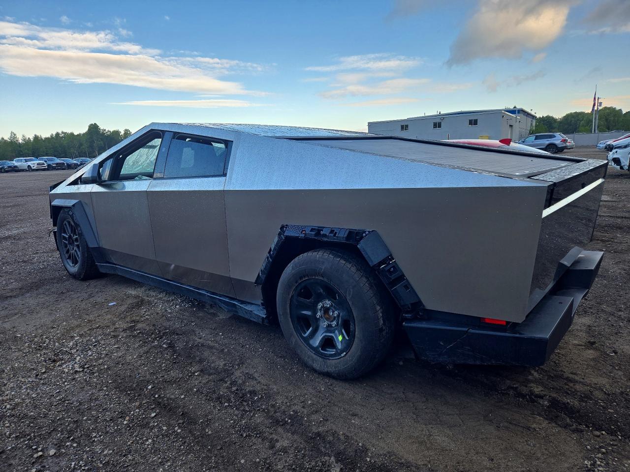 7G2CEHEE8SA065579 · 2025 TESLA CYBERTRUCK · 2/12