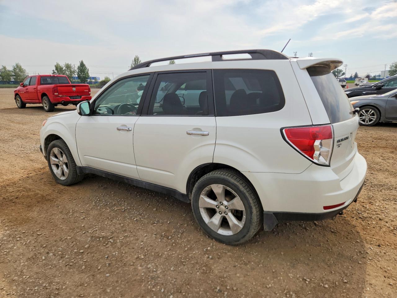 JF2SH66629H719041 · 2009 SUBARU FORESTER · 2/13