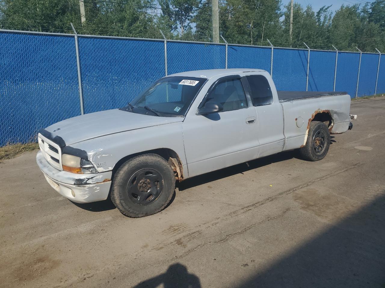 1B7GL22X6YS667232 · 2000 DODGE DAKOTA