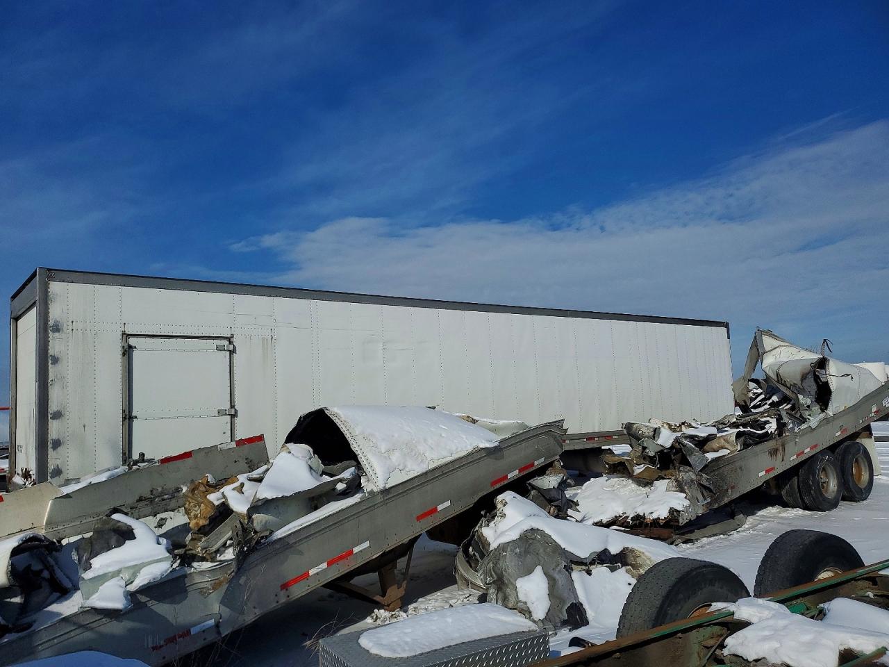 1JJV532DXBL512933 · 2011 WABASH TRAILER · 4/10