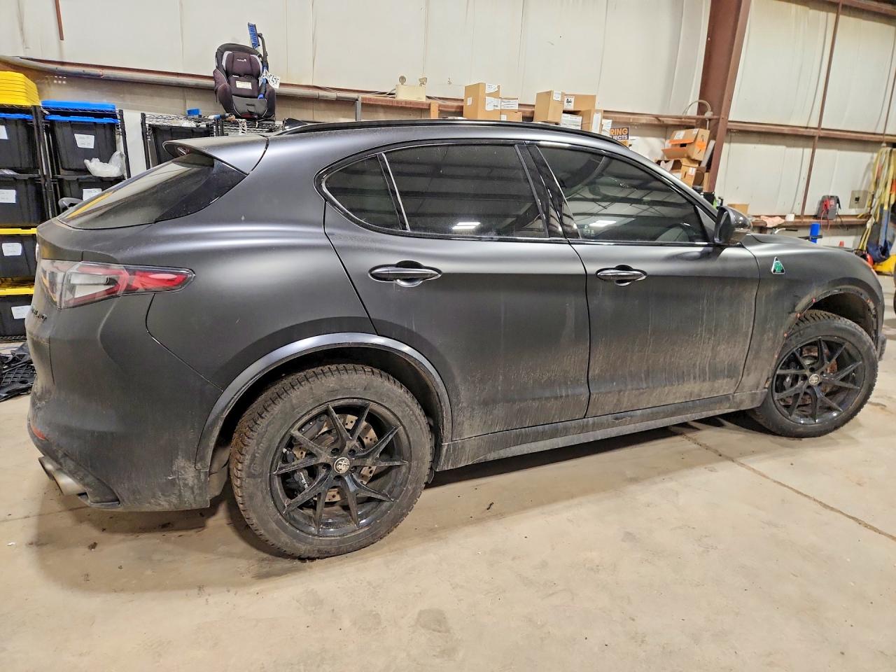 ZASPAKEV0R7D92064 · 2024 ALFA ROMEO STELVIO · 3/13