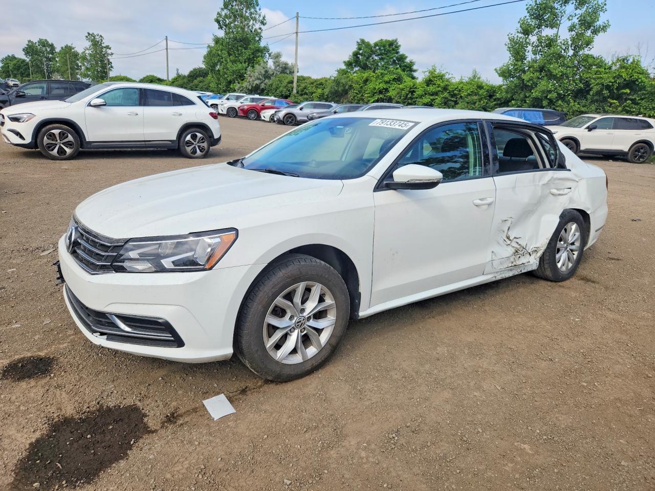 1VWAA7A34JC031557 · 2018 VOLKSWAGEN PASSAT