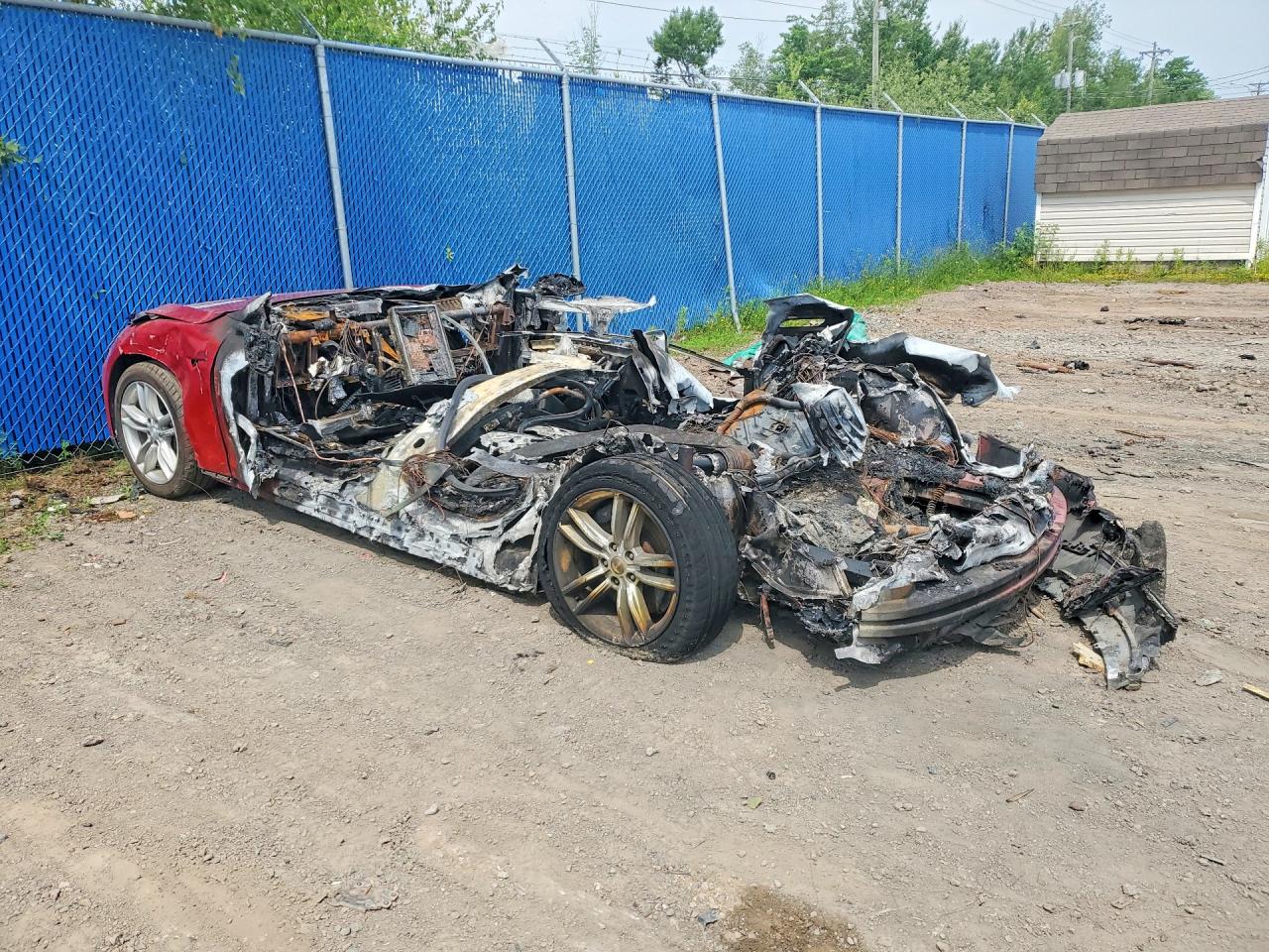 5YJSA1H17EFP51341 · 2014 TESLA MODEL S · 2/11