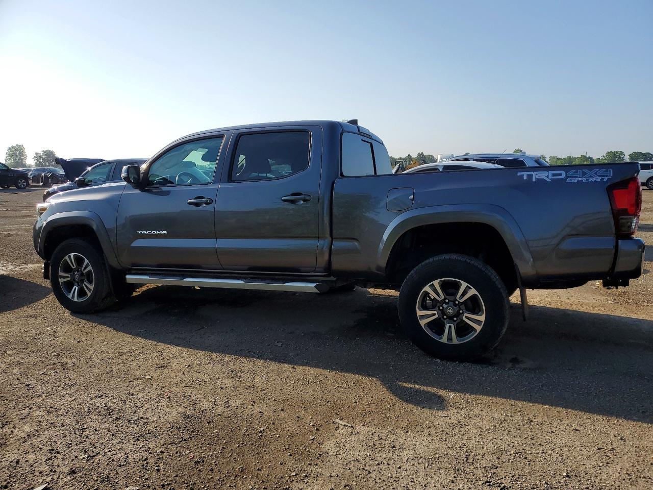 5TFDZ5BN8JX033186 · 2018 TOYOTA TACOMA · 2/12