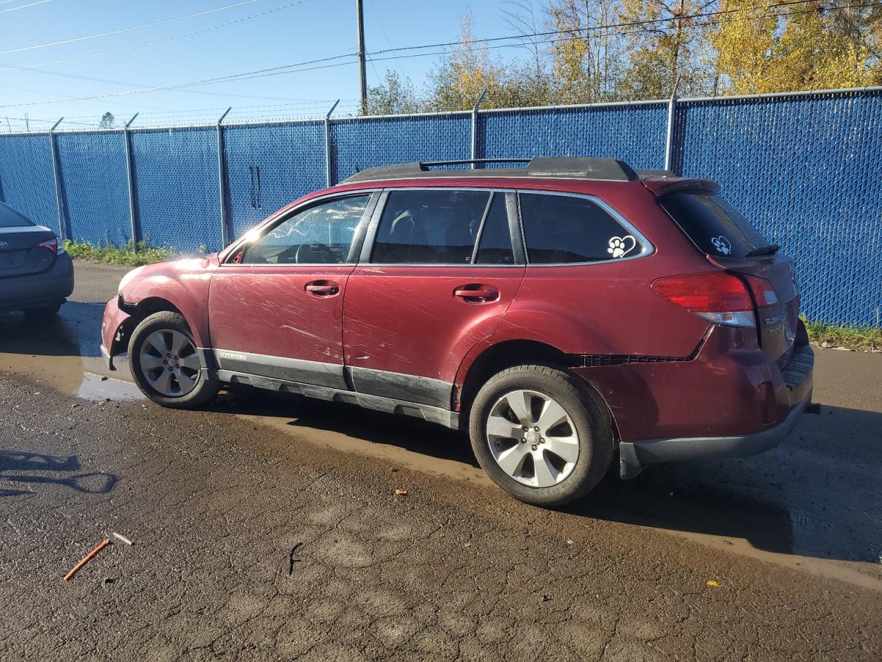 4S4BRGGC6C3265043 · 2012 SUBARU OUTBACK · 2/13