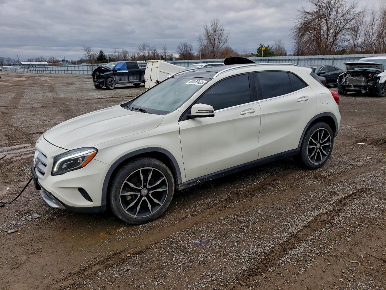 WDCTG4GB9GJ248737 · 2016 MERCEDES-BENZ GLA
