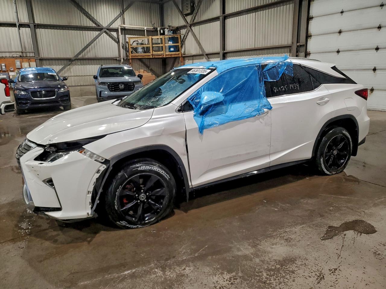 2T2BZMCA2KC175820 · 2019 LEXUS RX
