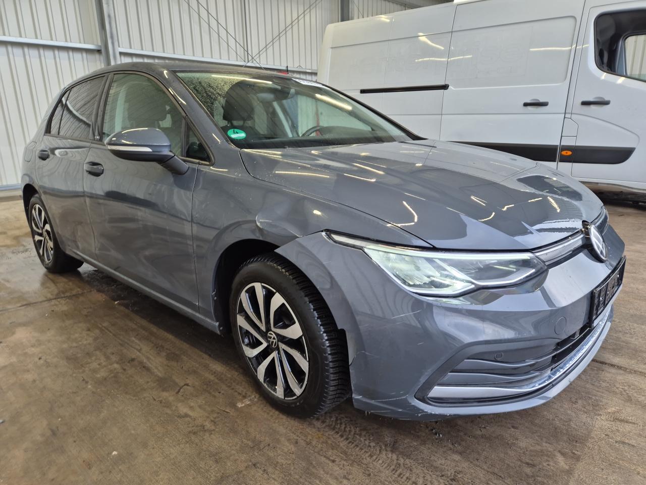 WVWZZZCDZMW****** · 2021 VOLKSWAGEN Golf VIII Lim.
