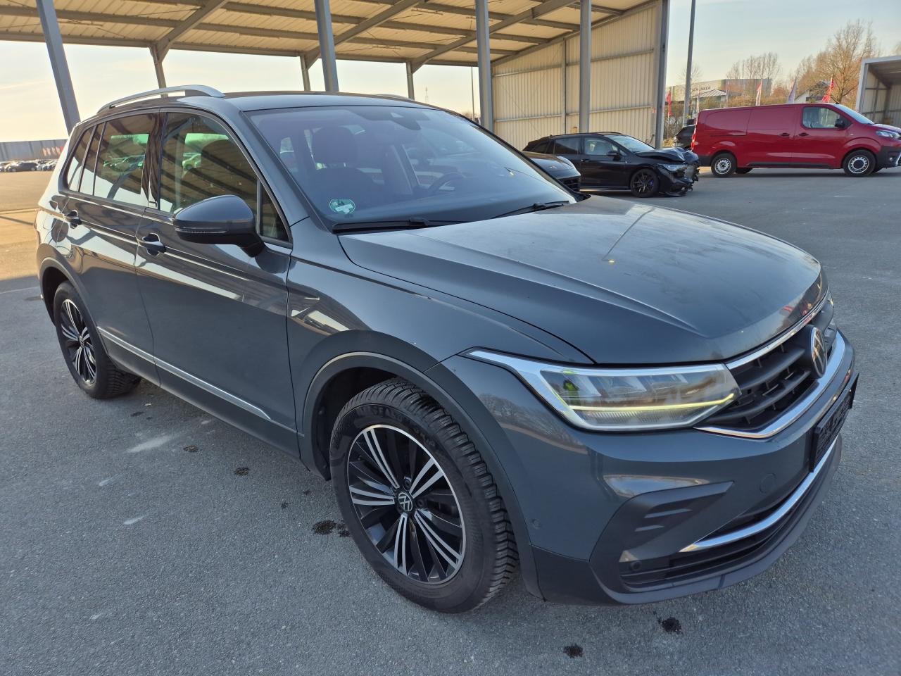 WVGZZZ5N1PW****** · 2024 VOLKSWAGEN Tiguan