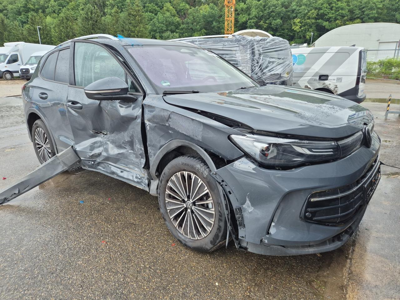 WVGZZZCT5SW****** · 2025 VOLKSWAGEN Tiguan
