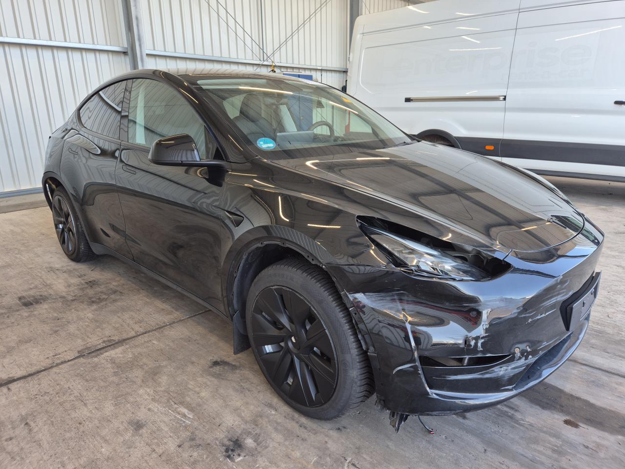 XP7YGCES9RB****** · 2024 TESLA Model Y