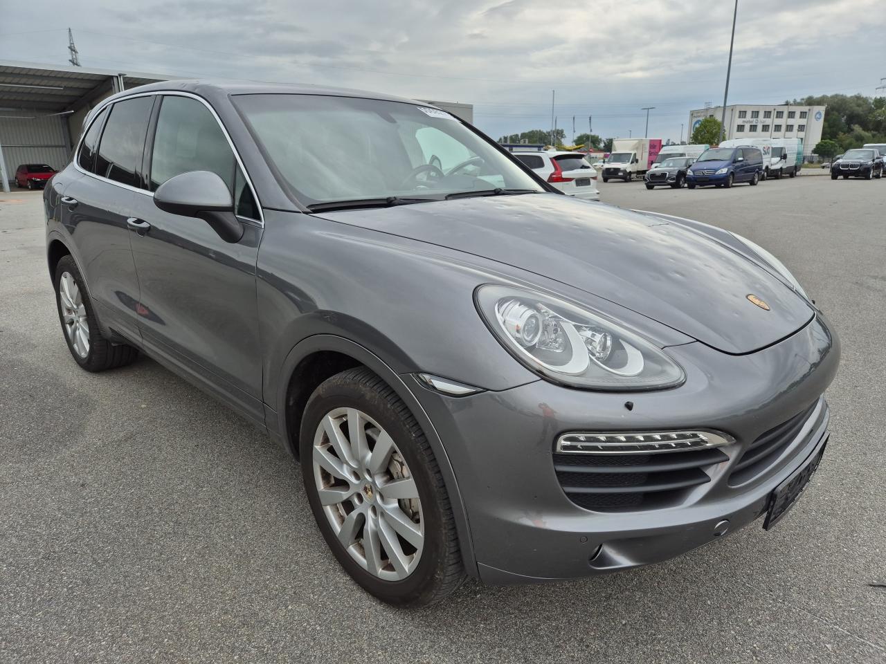 WP1AB2A22BL****** · 2012 PORSCHE Cayenne