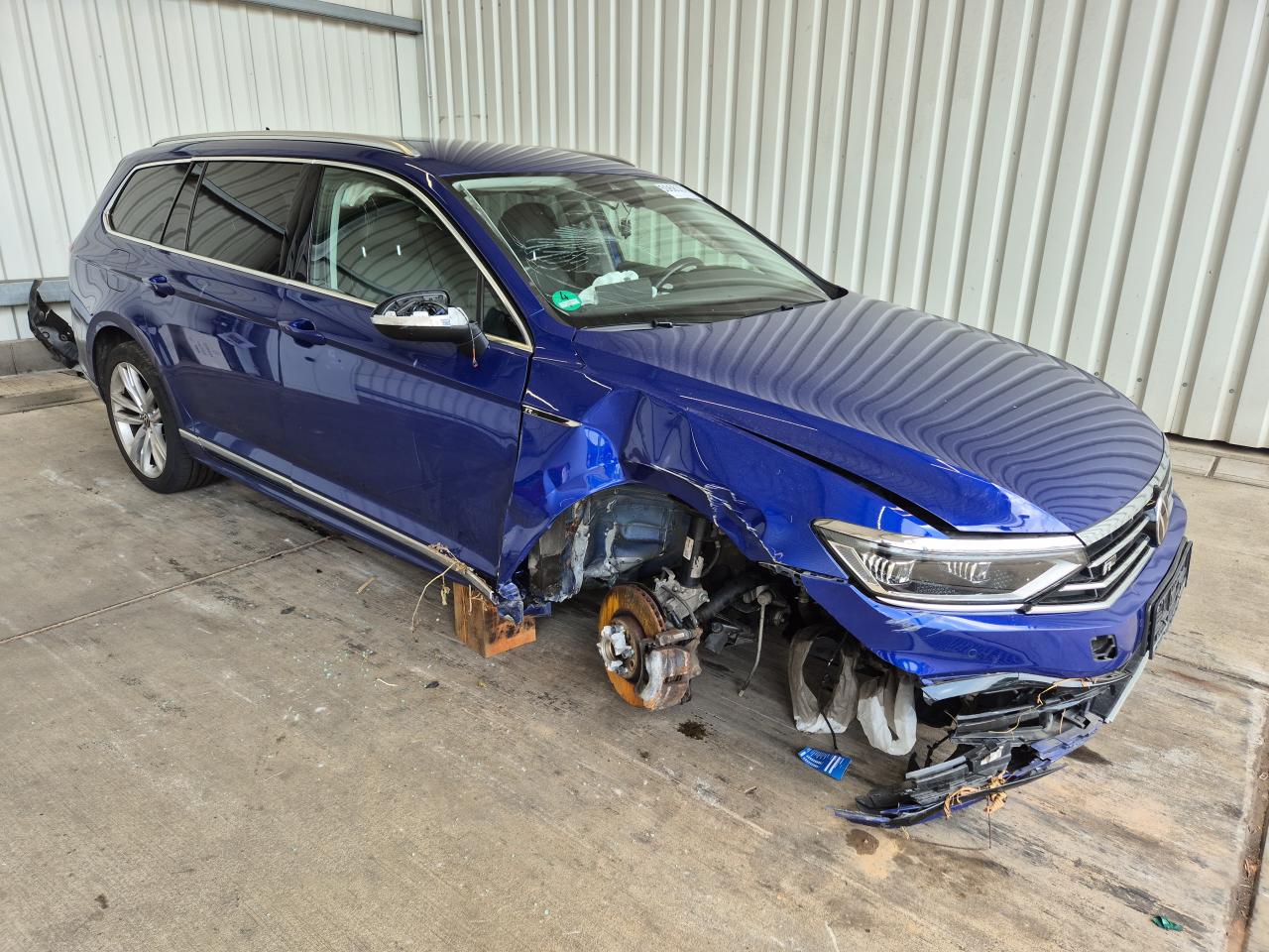 WVWZZZ3CZME****** · 2020 VOLKSWAGEN Passat Variant