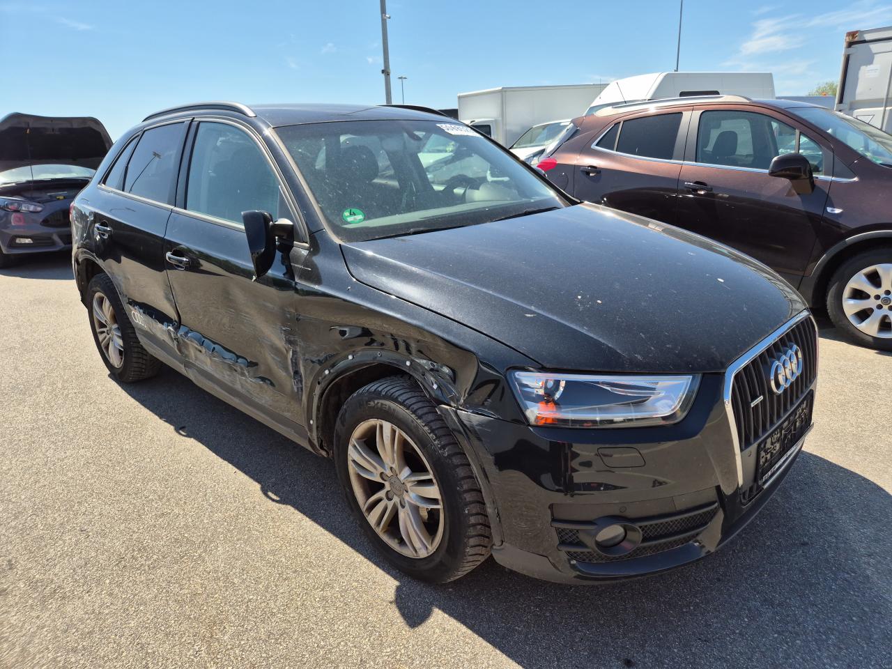 WAUZZZ8U1ER****** · 2013 AUDI Q3