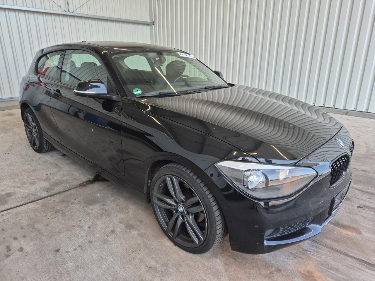 WBA1D11090J****** · 2014 BMW 1er Lim.