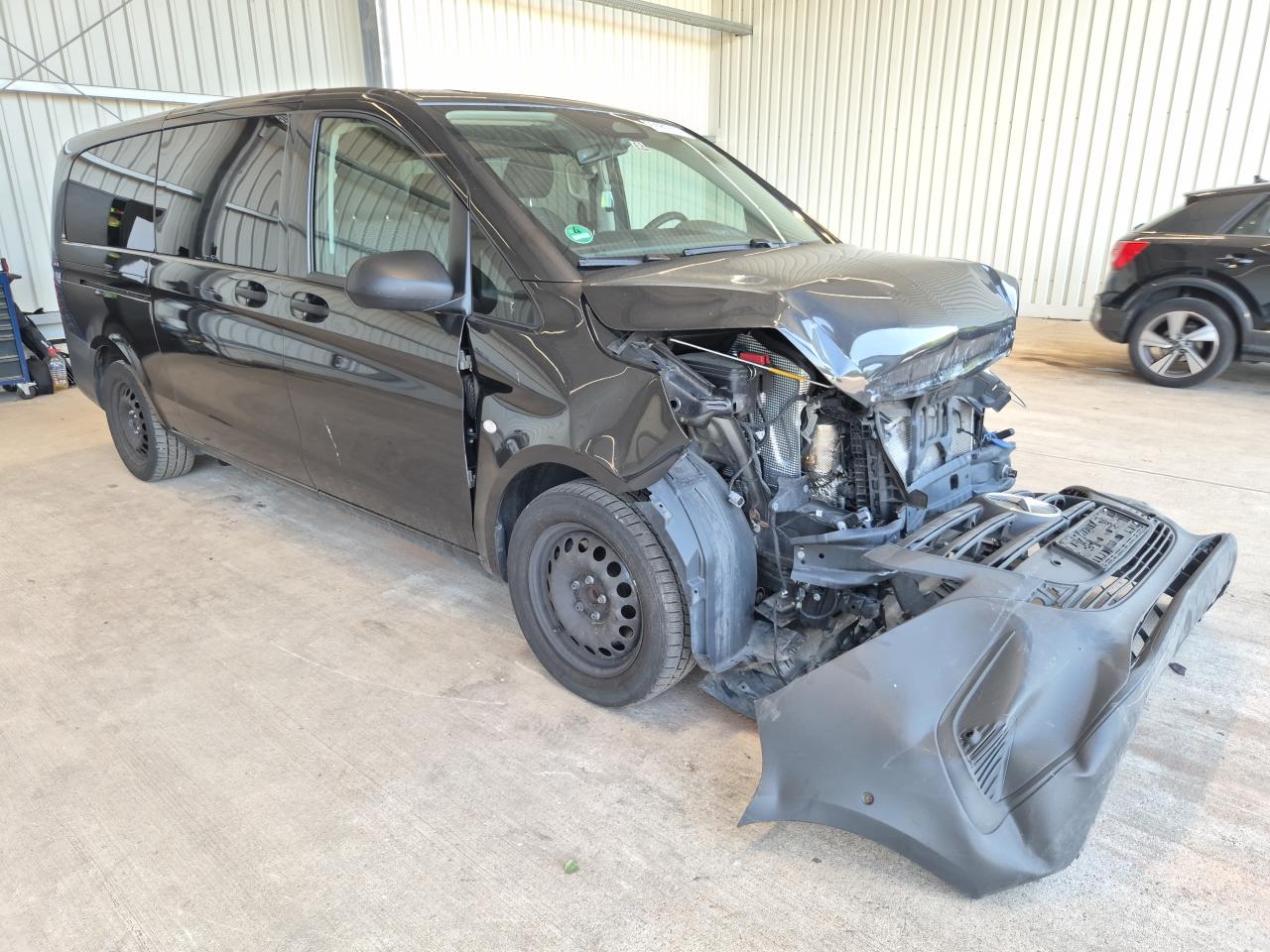 W1VVLGFZ7T4****** · 2025 MERCEDES-BENZ Vito Tourer