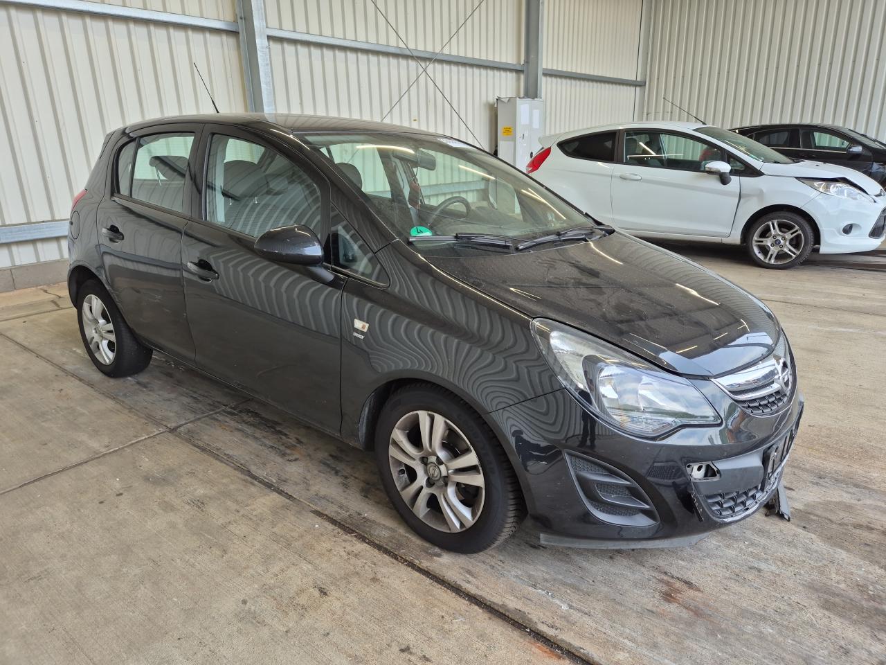 W0L0SDL68E4****** · 2014 OPEL Corsa D