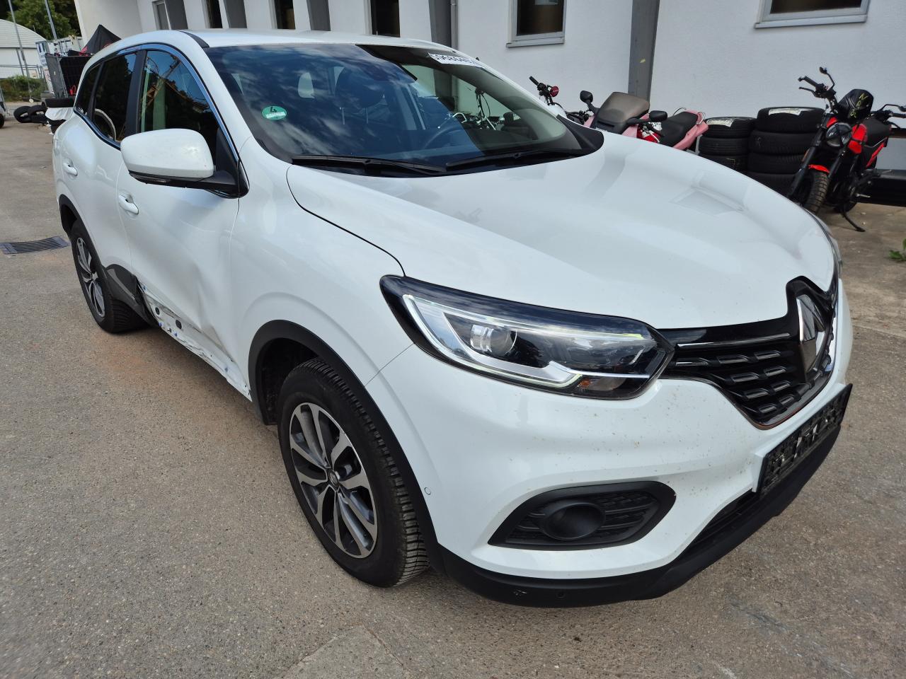 VF1RFE00167****** · 2021 RENAULT Kadjar