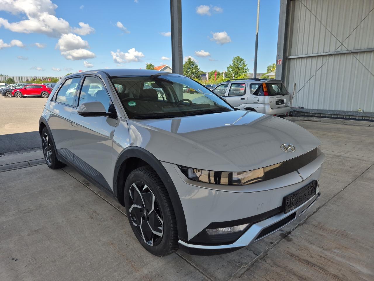 KMHKN81BFNU****** · 2021 HYUNDAI Ioniq 5