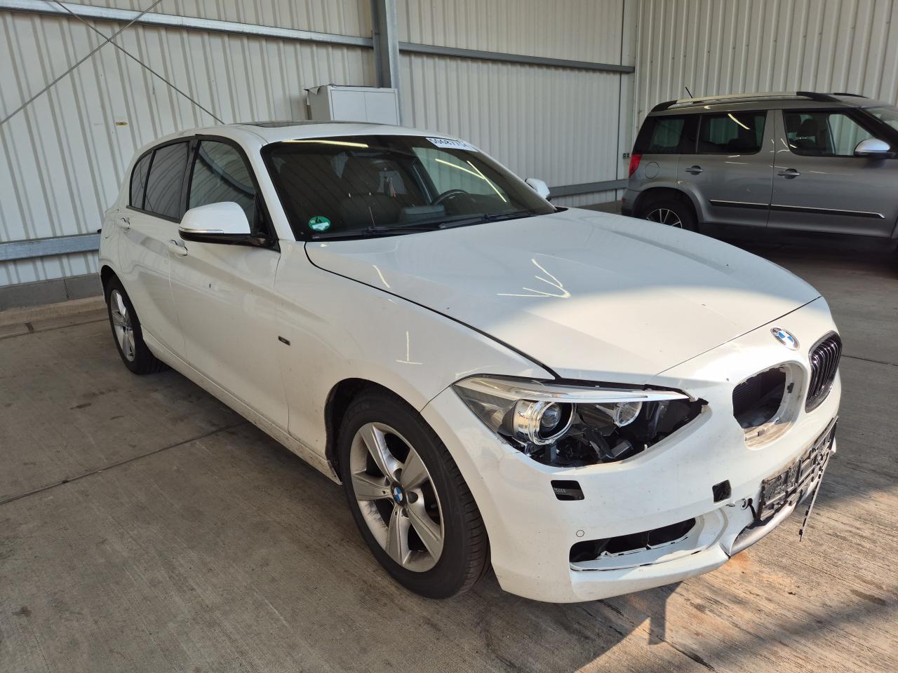 WBA1A31080E****** · 2012 BMW 1er Lim.