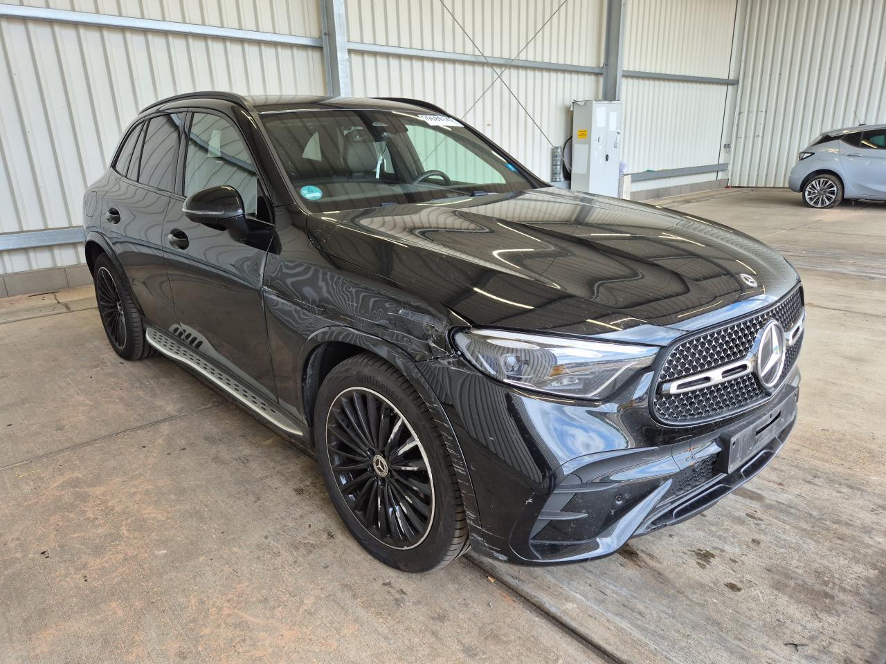W1NKM0FB7SF****** · 2025 MERCEDES-BENZ GLC