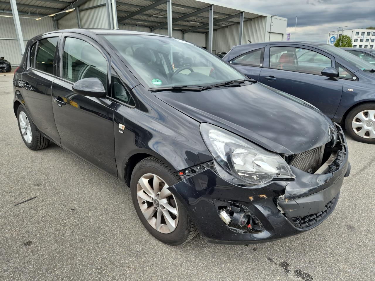 W0L0SDL68E4****** · 2014 OPEL Corsa D