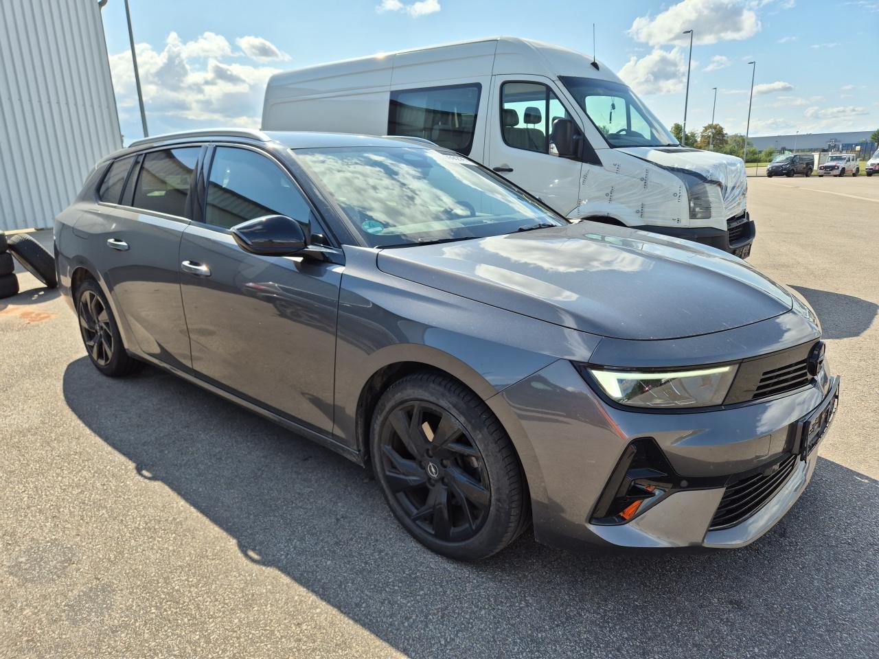 VXKFRHNSTP1****** · 2024 OPEL Astra