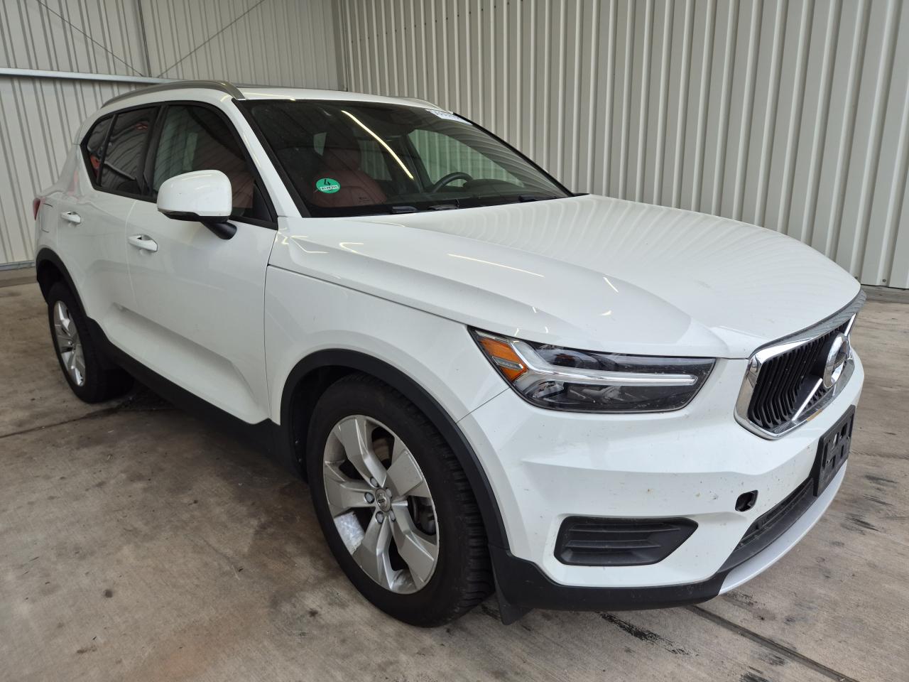 YV4162UK2K2****** · 2018 VOLVO XC40