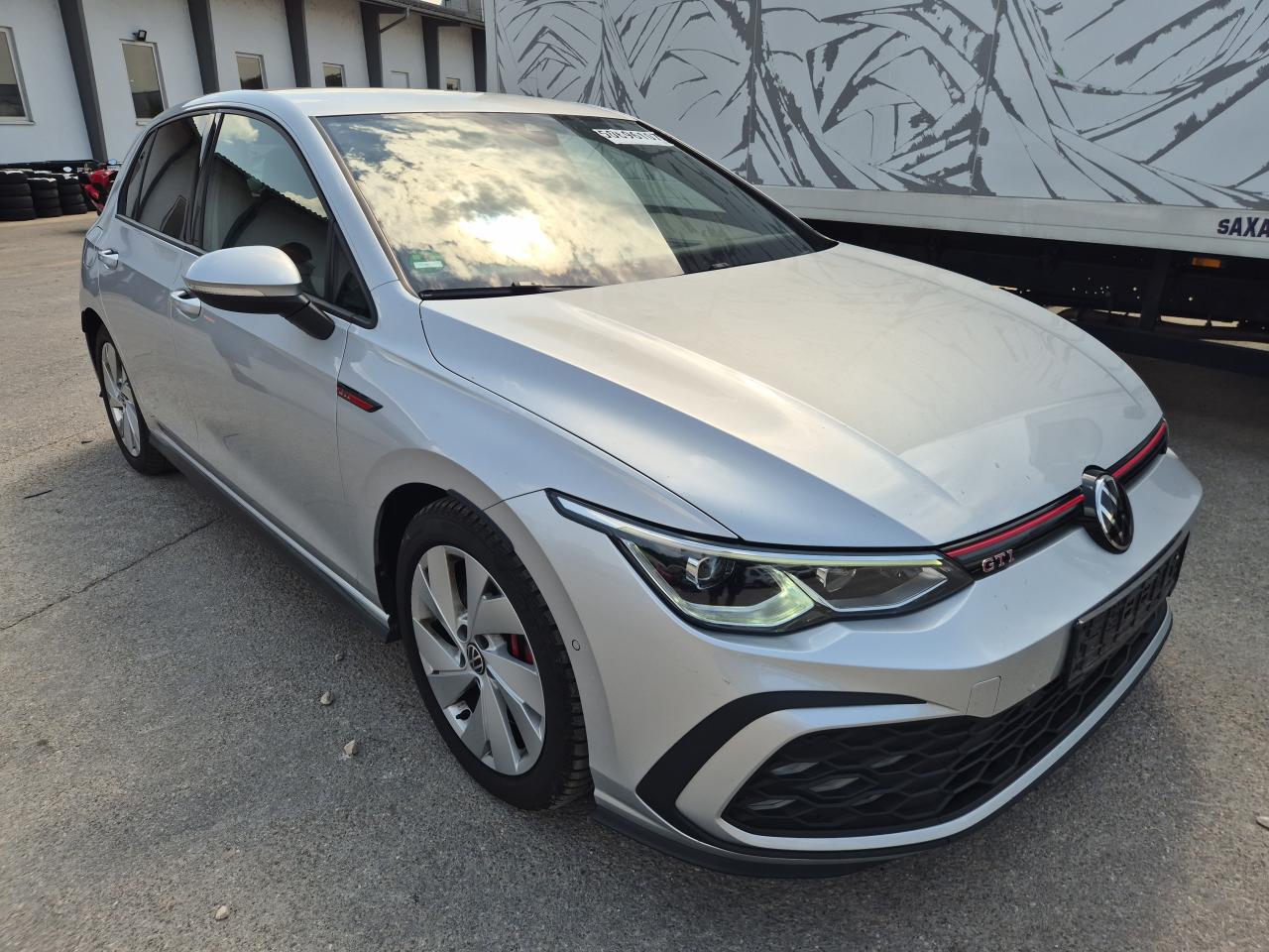 WVWZZZCDZMW****** · 2021 VOLKSWAGEN Golf VIII Lim.