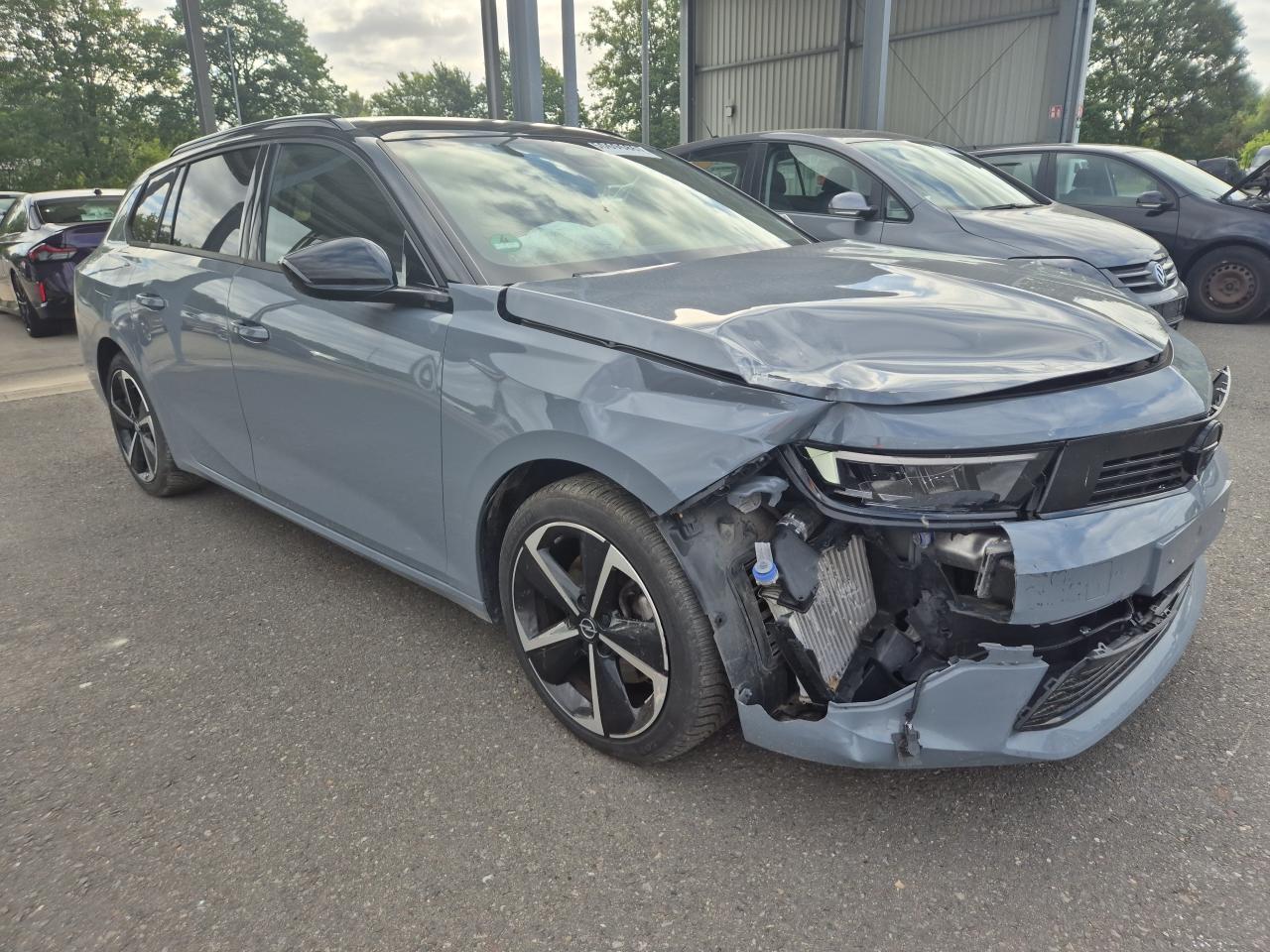 VXKFRHNS2S1****** · 2025 OPEL Astra L Sports Tourer