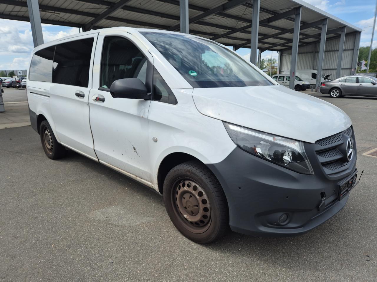 W1VVLFFZ5P4****** · 2023 MERCEDES-BENZ Vito Tourer