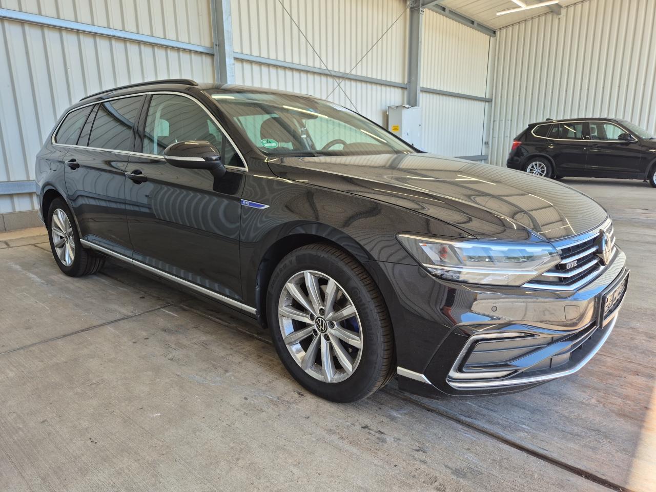 2022 VOLKSWAGEN Passat Variant