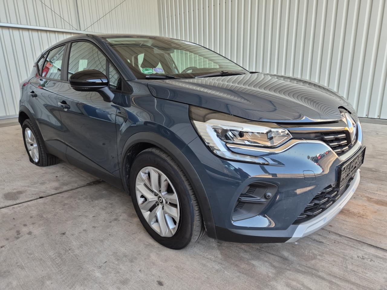VF1RJB00770****** · 2023 RENAULT Captur II