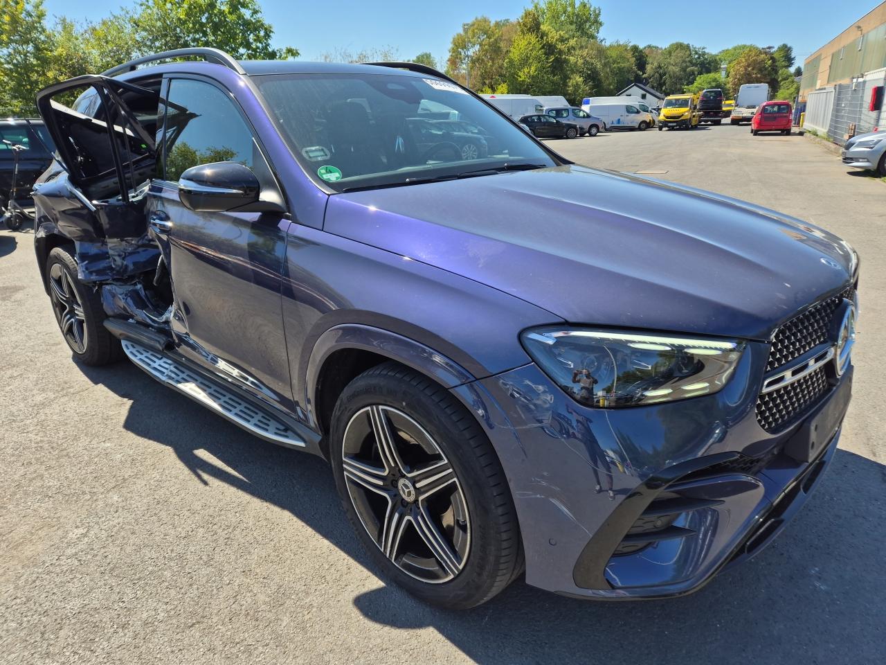 W1NFB3DB4TB****** · 2025 MERCEDES-BENZ GLE