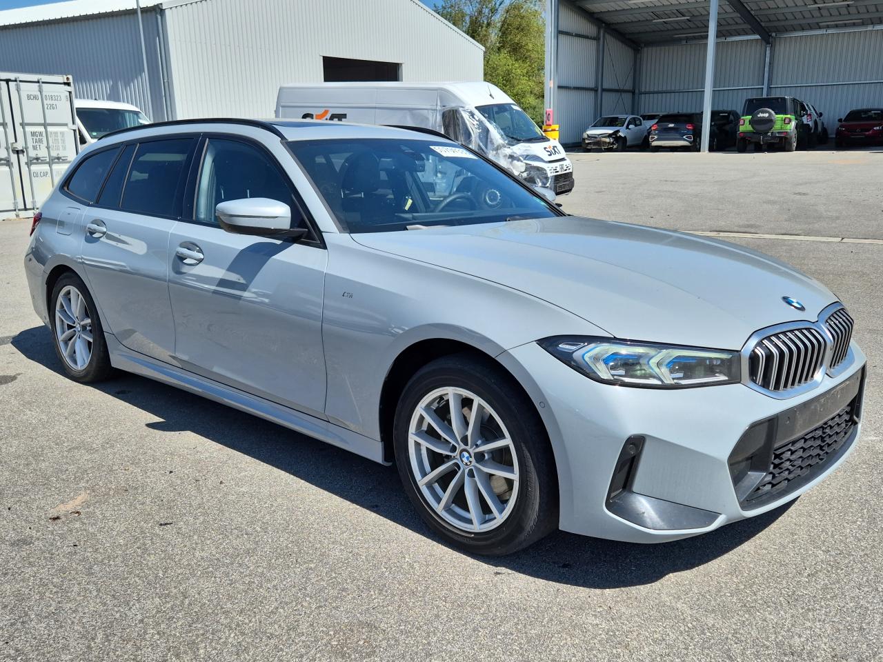 WBA31FZ010F****** · 2025 BMW 3 Touring